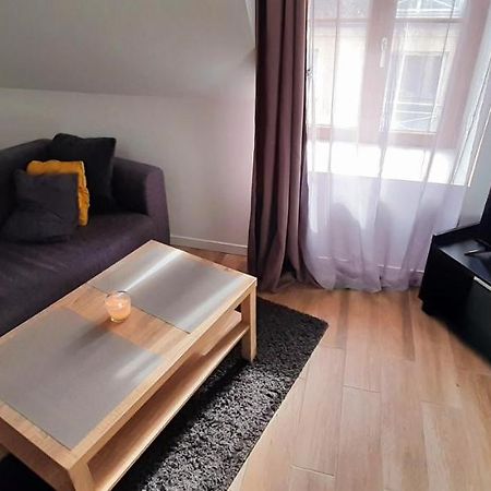 Appartement Charmant Studio au cœur de SENS Extérieur photo