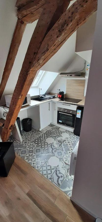 Appartement Charmant Studio au cœur de SENS Extérieur photo