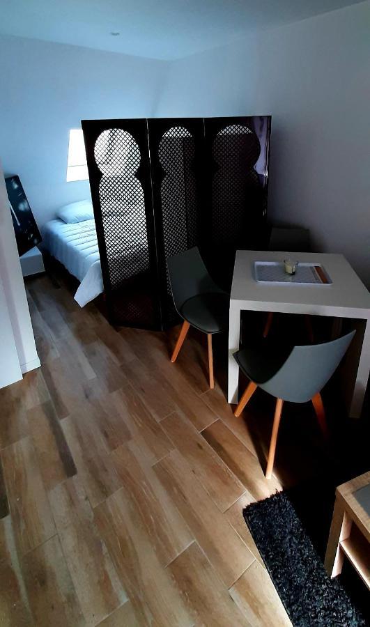 Appartement Charmant Studio au cœur de SENS Extérieur photo